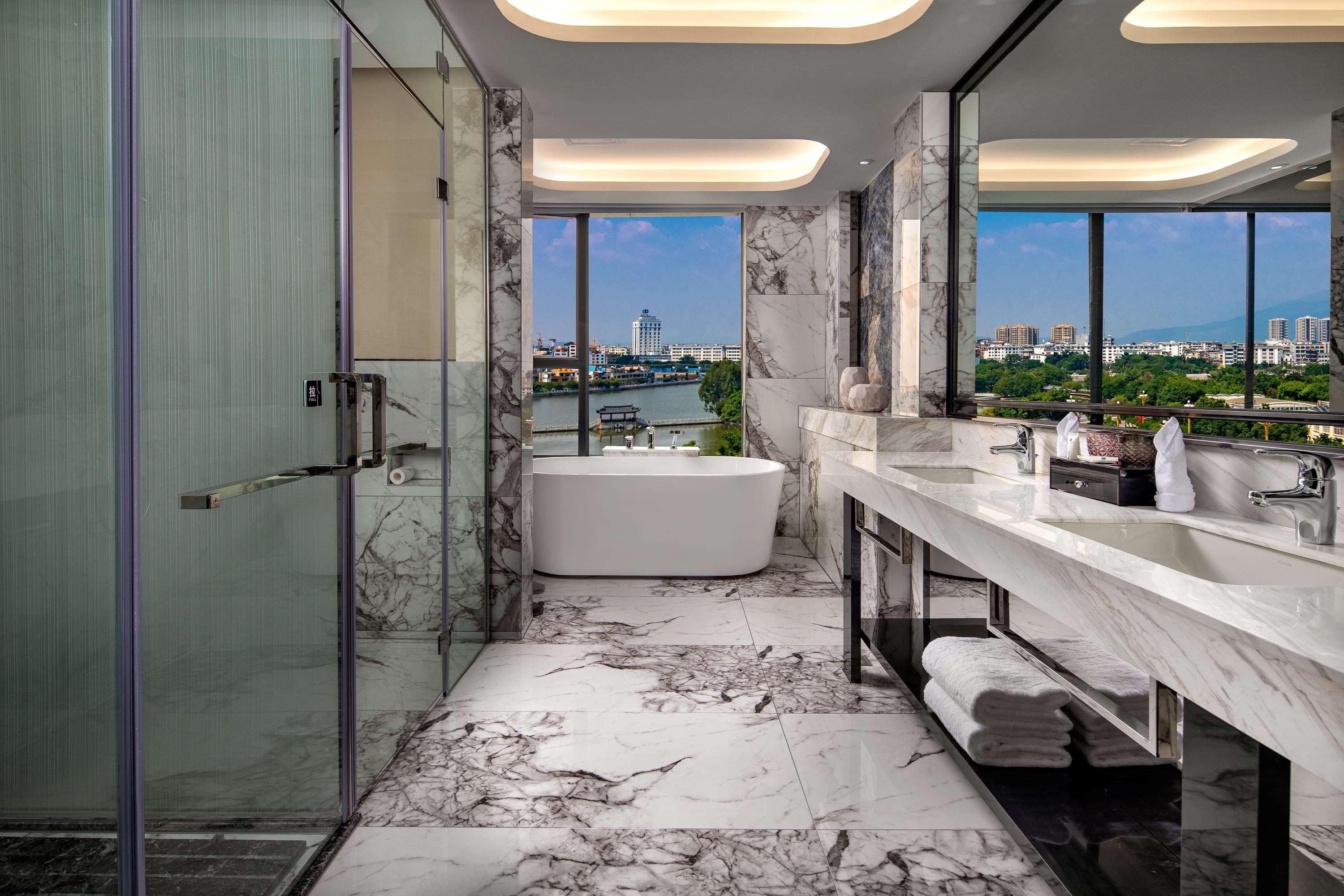 Ramada By Wyndham Mengzi Suites Exterior foto